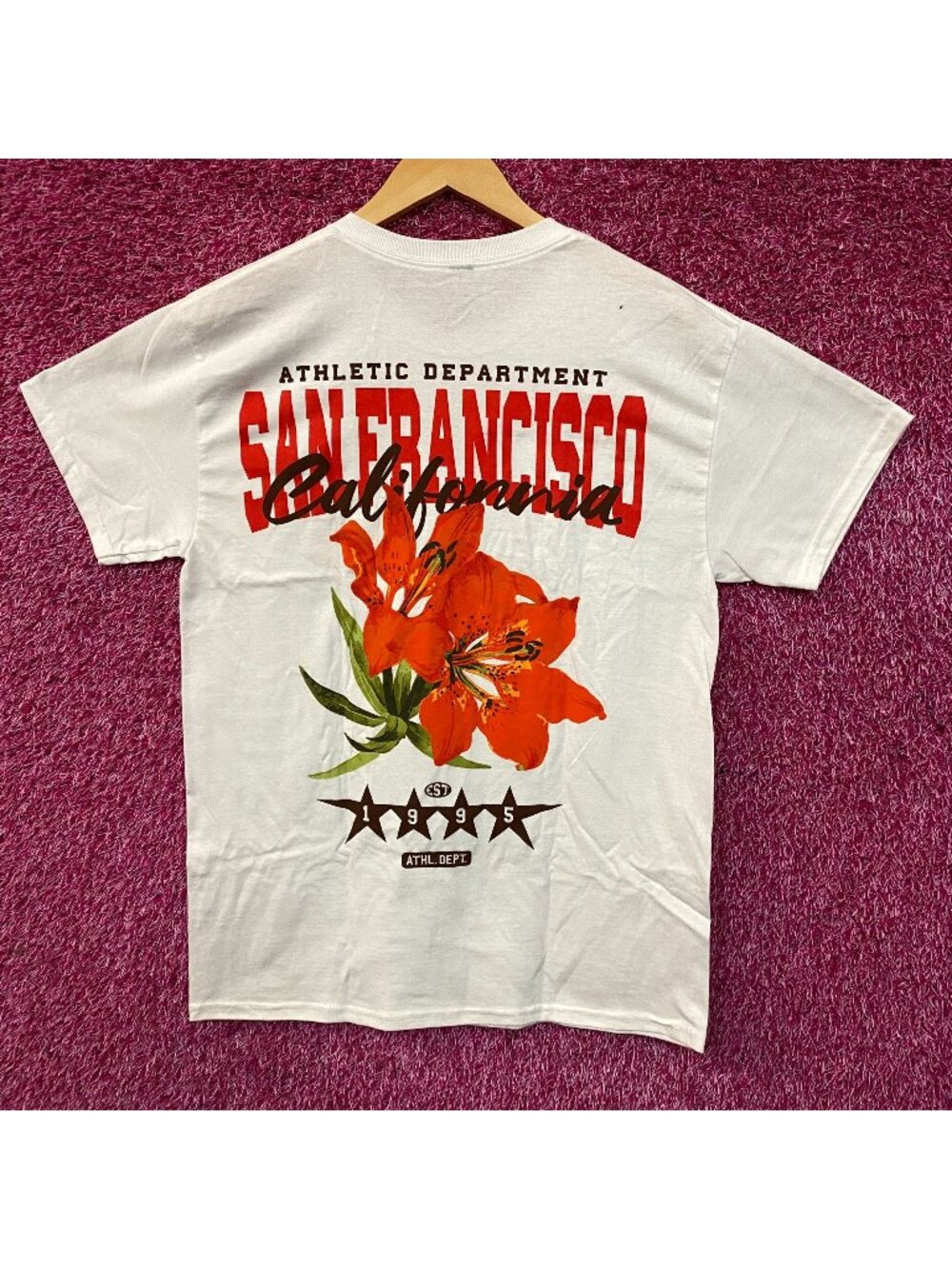 Fashion Nova Athletic Department San Francisco Flower Graphic T-Shirt Medium